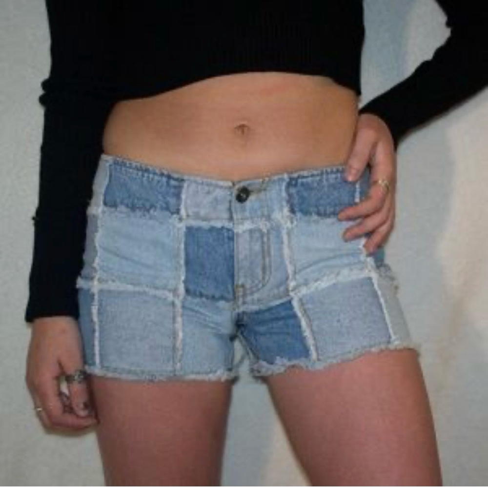 Y2K Vintage EUC Zana pieced denim shorts